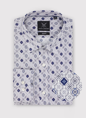 Baltos spalvos vyriški marškiniai tamsiai mėlynu raštu