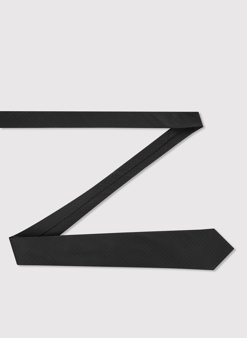 Šilkinis juodas kaklaraištis su PL monograma