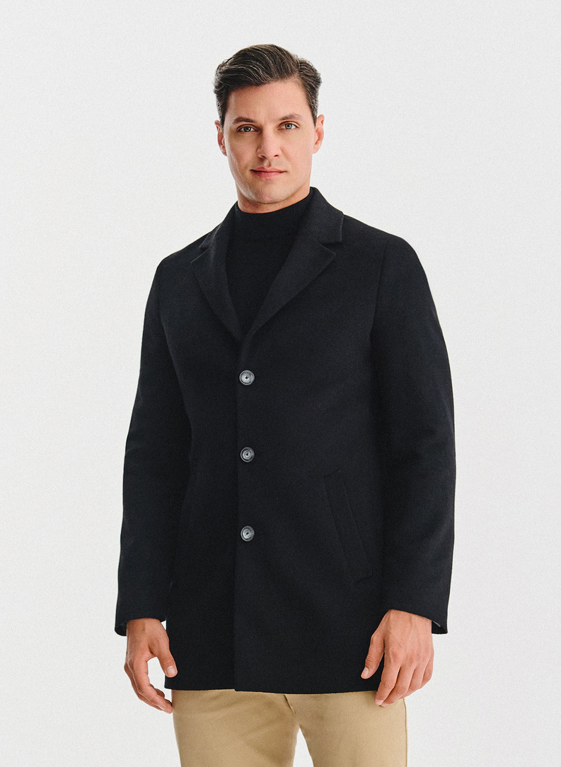 Juodas lietpaltis su vilna