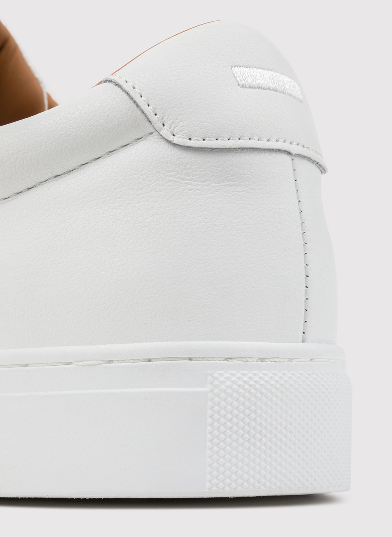 Balti vyriški sportbačiai