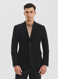 Juodas trikotažinis švarkas