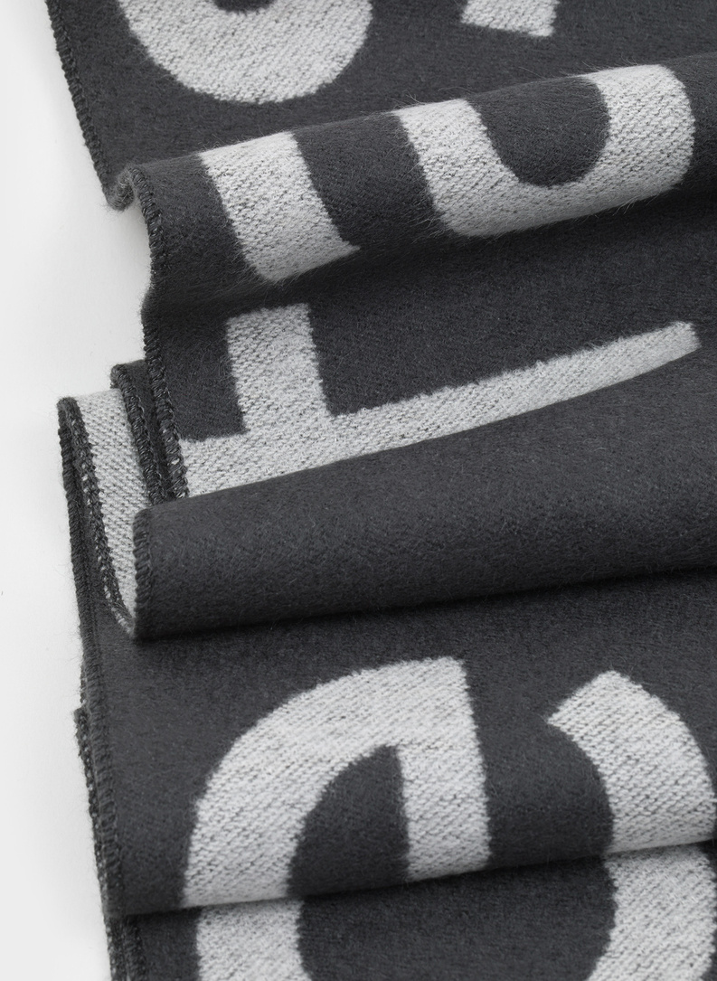 Pilkas šalikas M21WF-AX-002-S