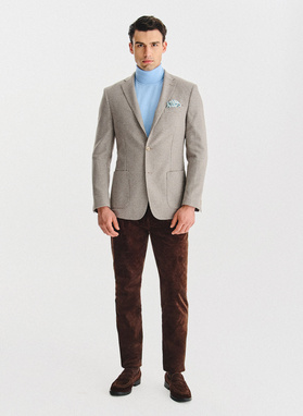 Šviesiai rudas švarkas smulkiais langeliais