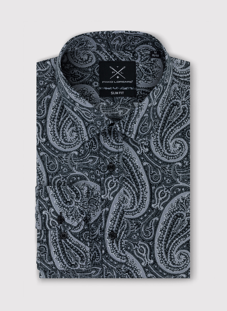 Juodi vyriški marškiniai peislio raštu