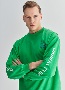 Žalias didelio dydžio bluzonas apvalia iškirpte C22SF-2B-002-Z-0