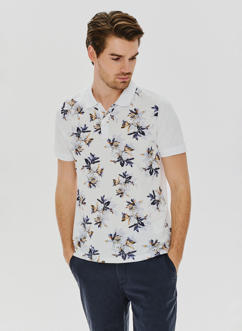 Balti gėlėti polo marškinėliai