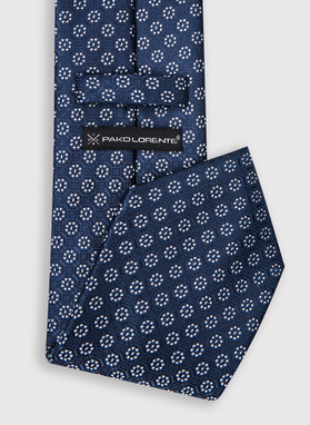 Tamsiai mėlynas vyriškas kaklaraištis gėlytėmis