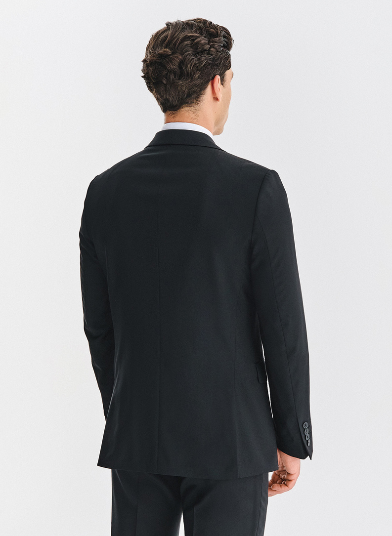 Vilnonis juodas kostiuminis švarkas
