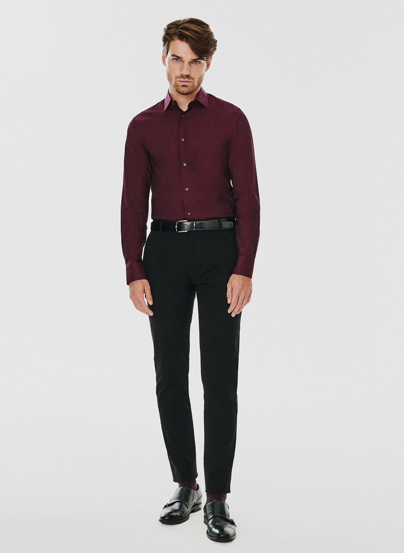 Juodos spalvos vyriškos kelnės be raštų