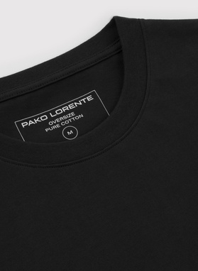 Juodi didžiulio dydžio T marškinėliai