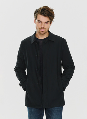 Juodos spalvos demisezoninis vyriškas lietpaltis