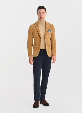 Smėlinis kordinio velveto vyriškas švarkas