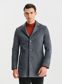 Pilkas lietpaltis su vilna