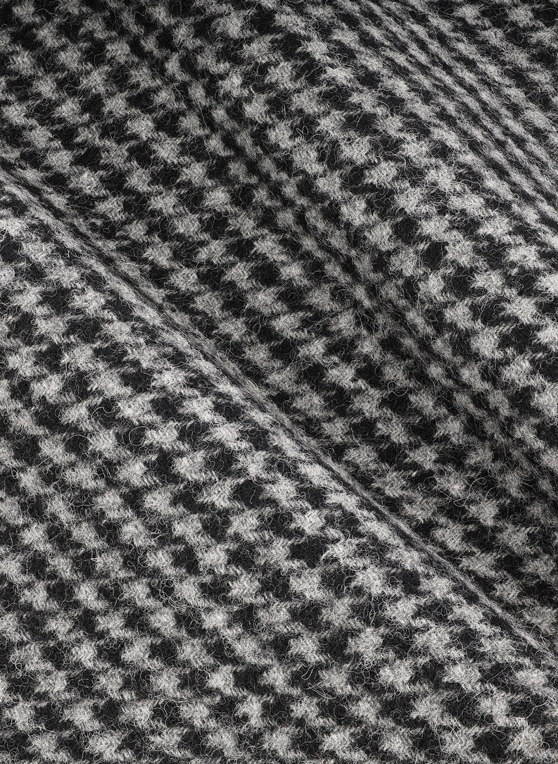 Vyriškas kaklaraištis skalikų dantų raštu