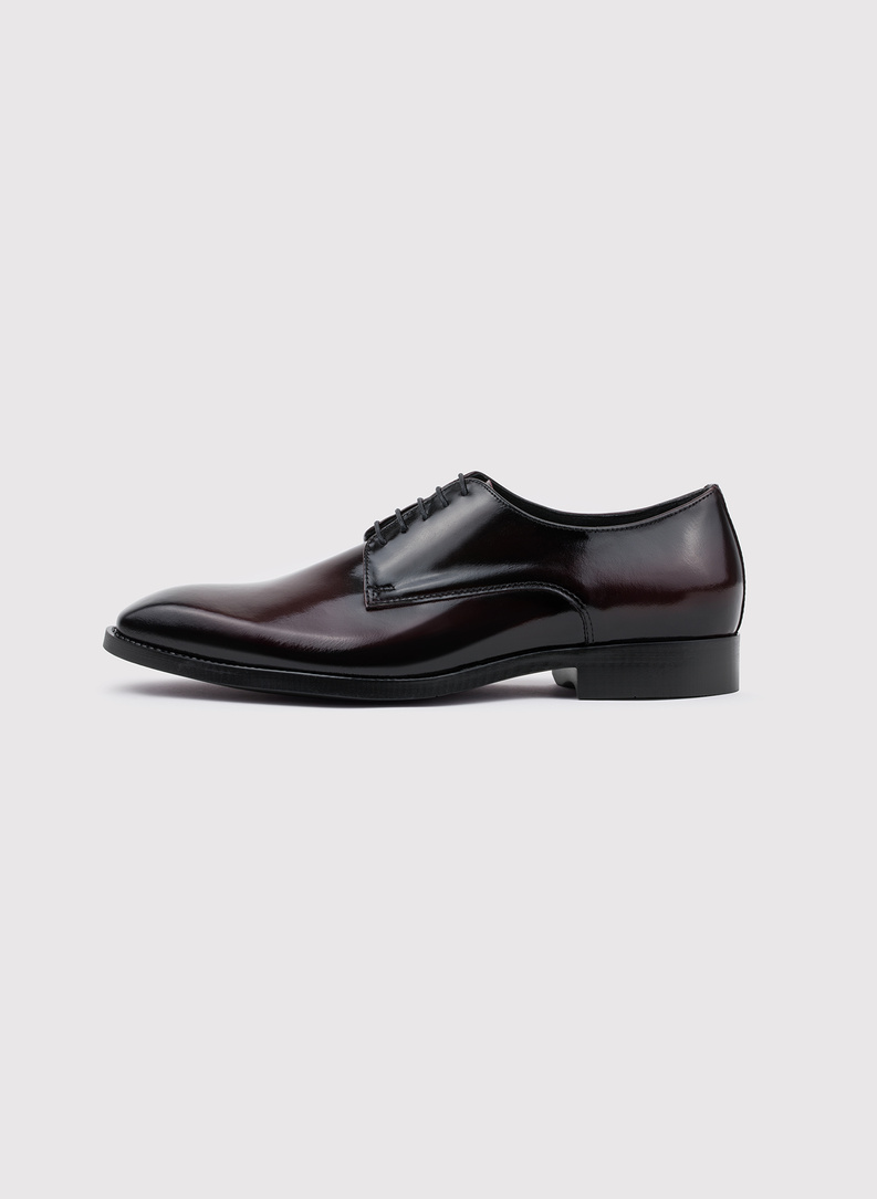 Vyšninės spalvos elegantiška vyriška avalynė
