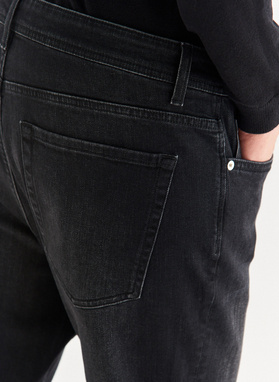 Juodos vyriškos džinsinės kelnės