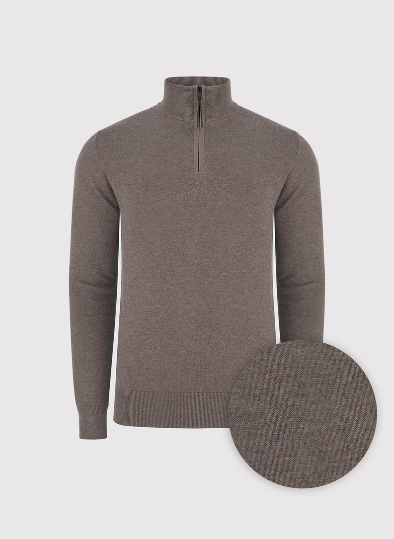 Rudas megztinis su prasegama stačia apykakle