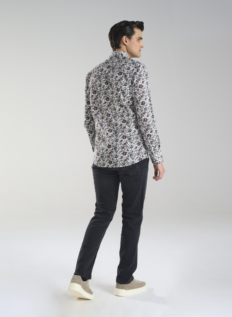 Balti vyriški marškiniai botaniniu raštu