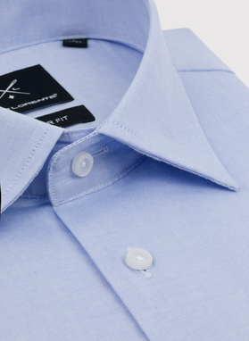 Mėlyni vyriški marškiniai ilgomis rankovėmis