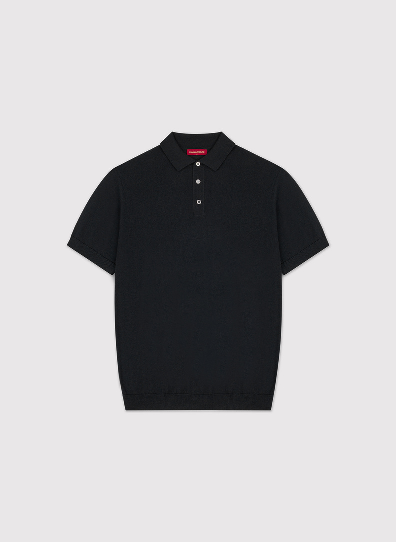 Juodas polo megztinis