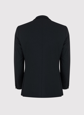 Juodos spalvos kostiuminis švarkas