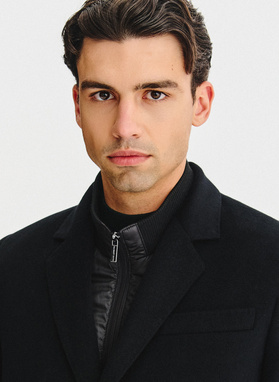 Juodas vyriškas lietpaltis su vilna