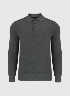 Pilkas vyriškas megztinis su apykakle