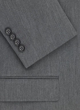 Pilkas vyriškas kostiumas