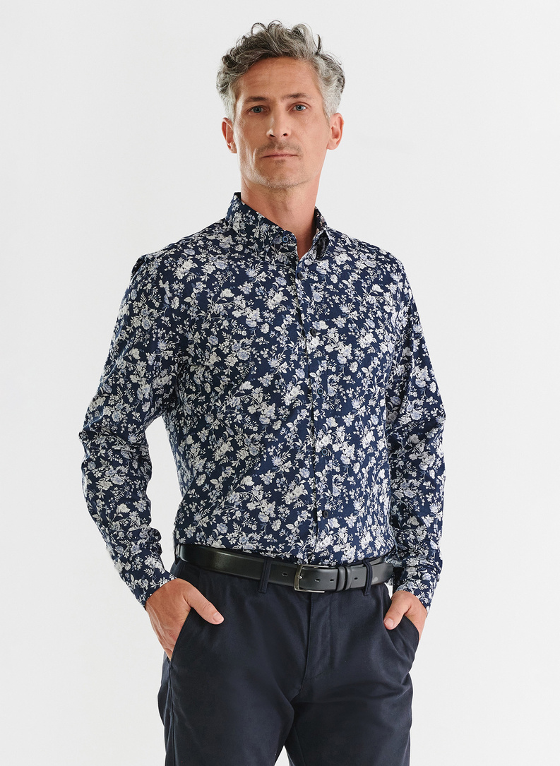 Tamsiai mėlyni gėlėti marškiniai