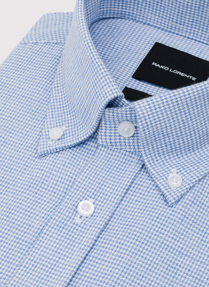 Juodi marškiniai skalikų dantų raštu