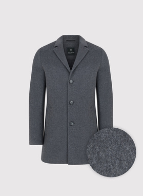 Pilkas lietpaltis su vilna