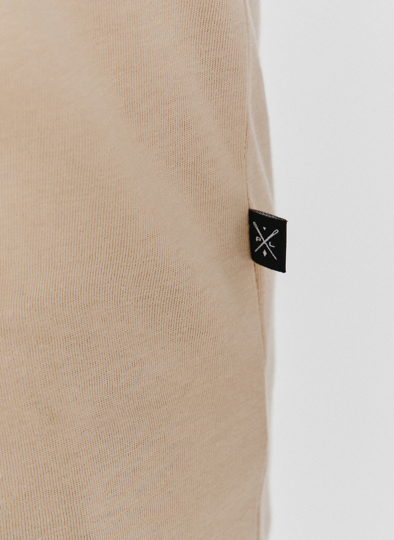 Smėlio spalvos medvilniniai polo T marškinėliai be raštų