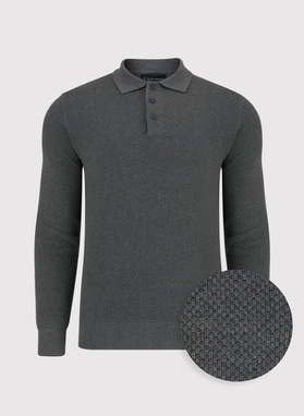 Pilkas vyriškas megztinis su apykakle