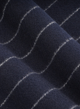 Tamsiai mėlynas šalikas juostelėmis