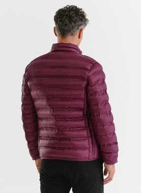 Vyšninės spalvos trumpa dygsniuota striukė