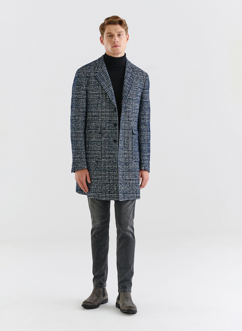 Tamsiai mėlynas languotas vyriškas lietpaltis