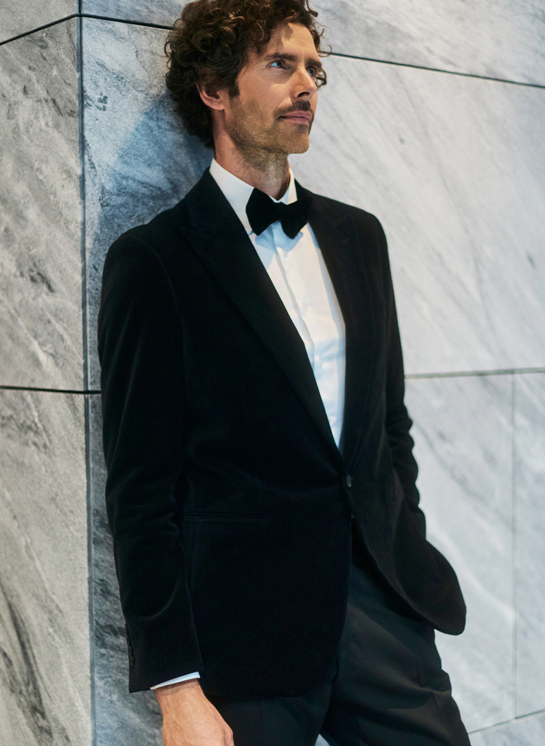 Juodas medvilninis vyriškas švarkas