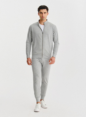 Pilkos treninginės kelnės