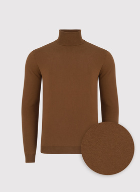 Rusvas vyriškas golfas be raštų