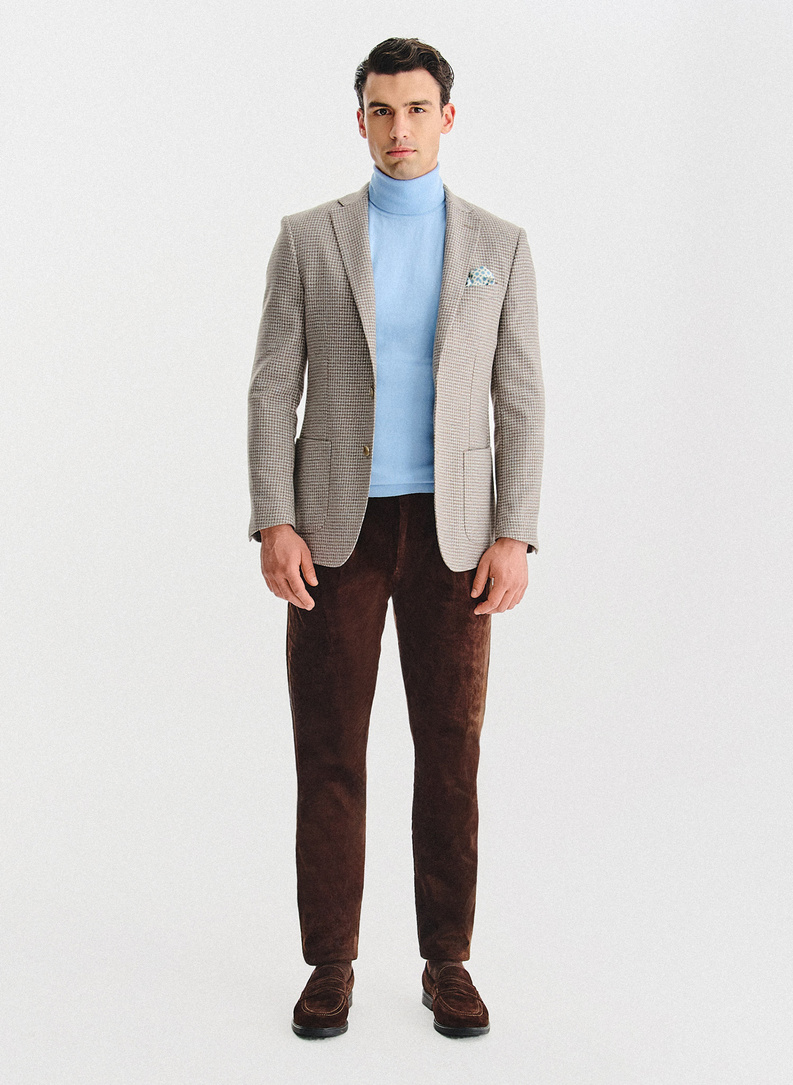 Šviesiai rudas švarkas smulkiais langeliais