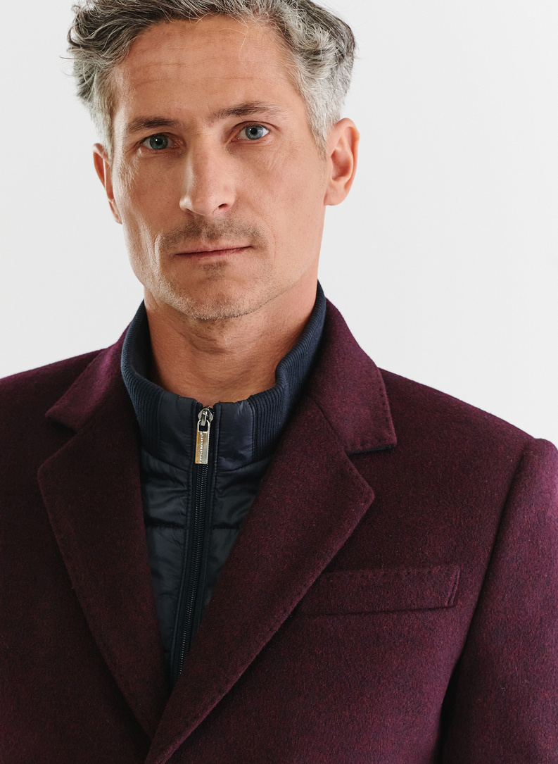 Vyšninis vyriškas lietpaltis su nusegama stačia apykakle