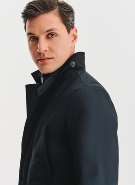 Tamsiai mėlynas vyriškas lietpaltis