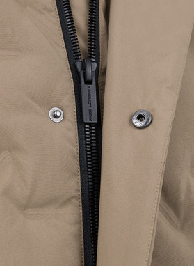 Smėlinė žieminė vyriška striukė