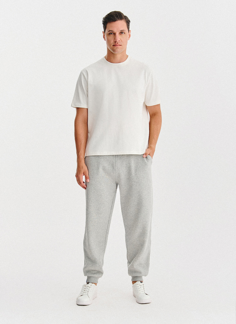 Balti didžiulio dydžio T marškinėliai