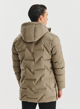 Smėlinė žieminė vyriška striukė