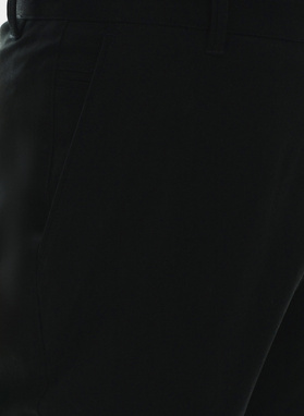 Juodos spalvos vyriškos kelnės be raštų